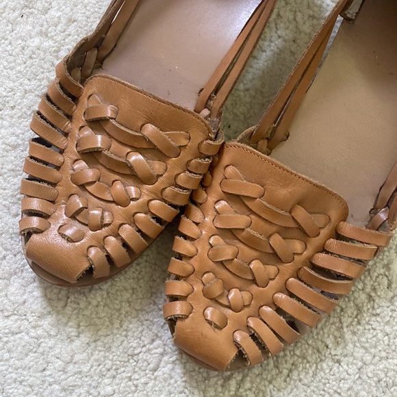 Nisolo | Huarache Sandal - Picture 2 of 4